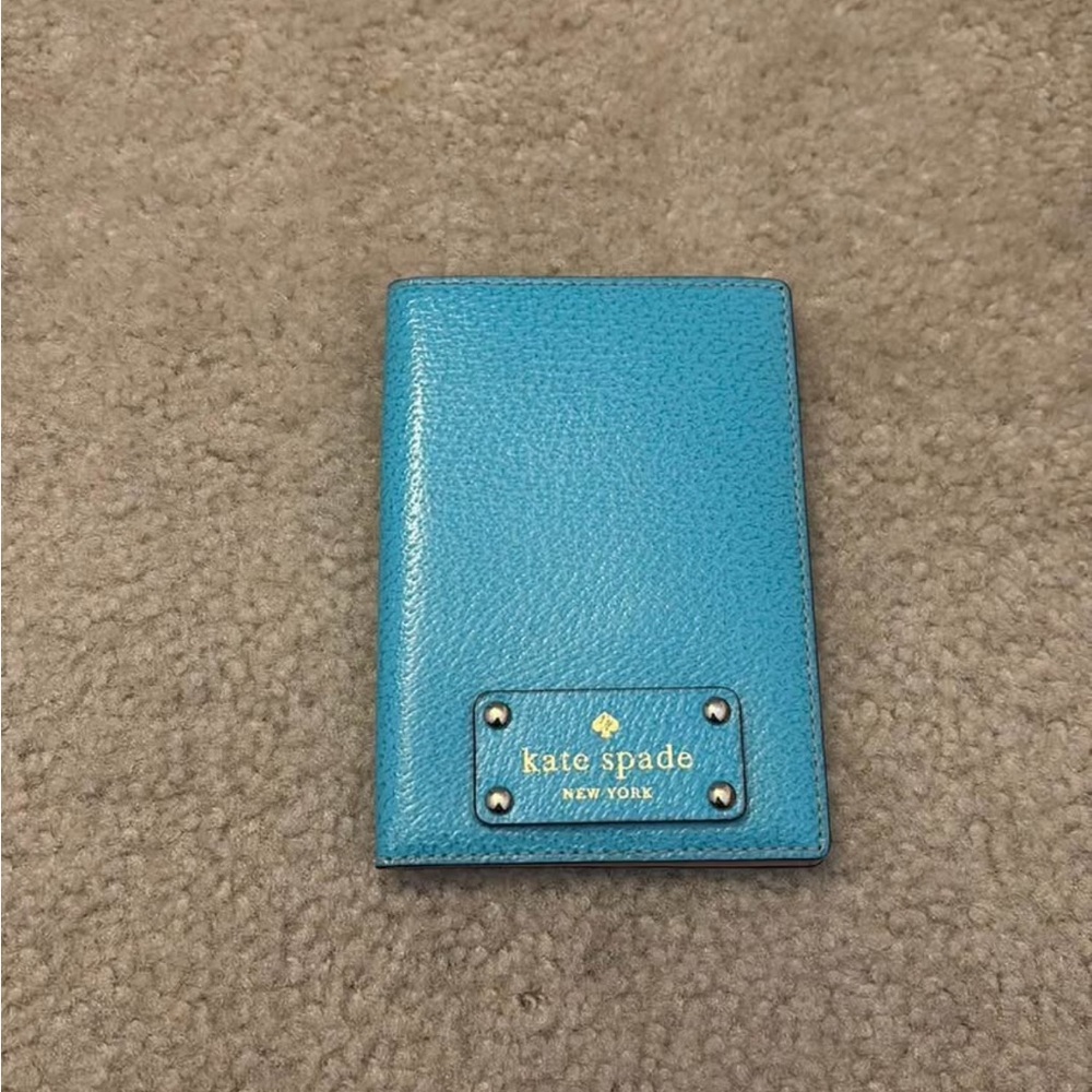 Like new: Kate Spade Passport cover